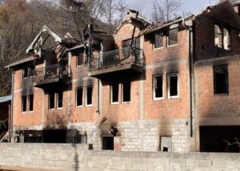 (VIDEO)Izgorjela fabrika namještaja “Binn Jasen” u Ribariću