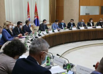 U TOKU SEDNICA KRIZNOG ŠTABA Sve se zatvara u 17h, potpuno “zaključavanje” i druge NOVE MERE koje su na stolu