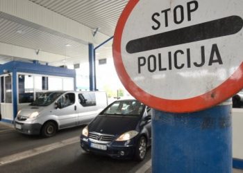 DETALJNA PRAVILA ZA GASTARBAJTERE Naši bi za praznike u Srbiju, ali šta ih čeka kada se vrate? Evo kakva su pravila u evropskim zemljama, a kakva na SPRSKIM GRANICAMA