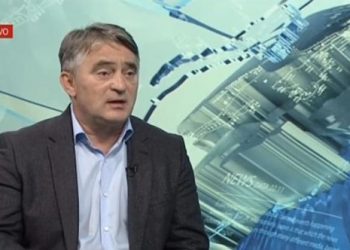 KOMŠIĆ JASNO PORUČIO ZA HAYAT: OČEKIVANJA OD LJUDI KOJI VOLE OVU DRŽAVU JESTE DA SE USPRAVIŠ I KAŽEŠ NE!