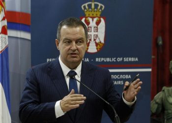 ON JE PRVI SRPSKI POLITIČAR KOJI ĆE PRIMITI RUSKU VAKCINU! Vakcinisanje zakazano za sutra u 11 sati!